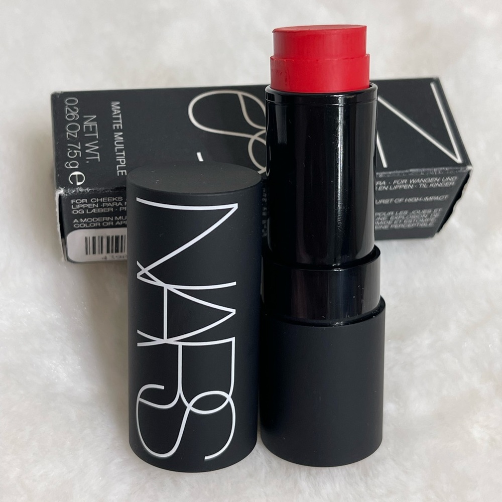 NARS MATTE MULTIPLE shade SIAM